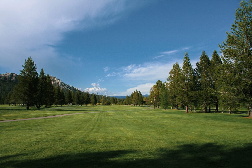 Lake Tahoe Golf Course Slider Image 6155